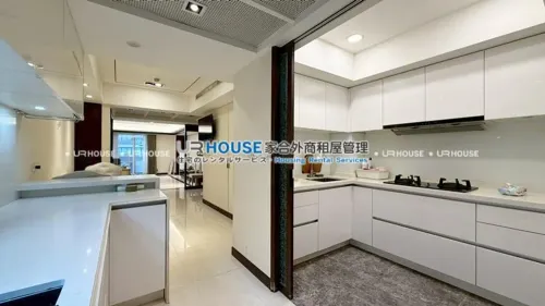 公寓 出租 TWD 98 000 - 光復南路240巷 - 2 房