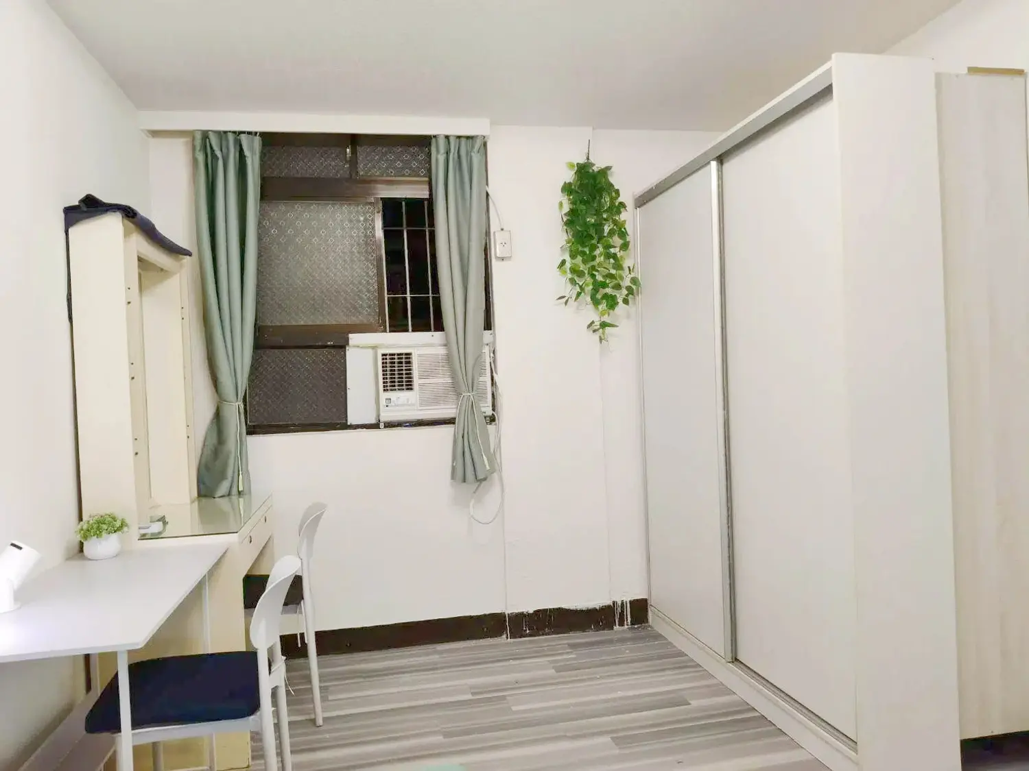Room for rent in Taipei City, Xinyi District | TWD 10 000 | 5 ping slide 3