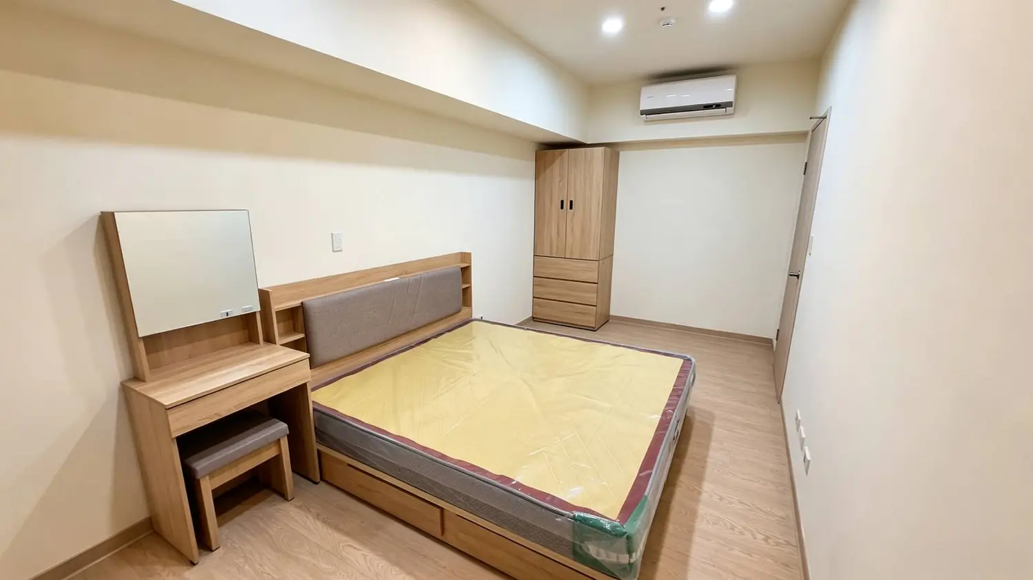 2 bedrooms apartment for rent in Xitun District, Taichung City | NT$ 28 500 | 15 ping slide 6