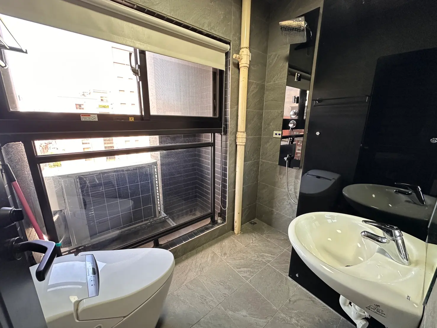 3 bedrooms apartment for rent in Zhongshan District, Taipei City | NT$ 90 000 | 46 ping slide 6