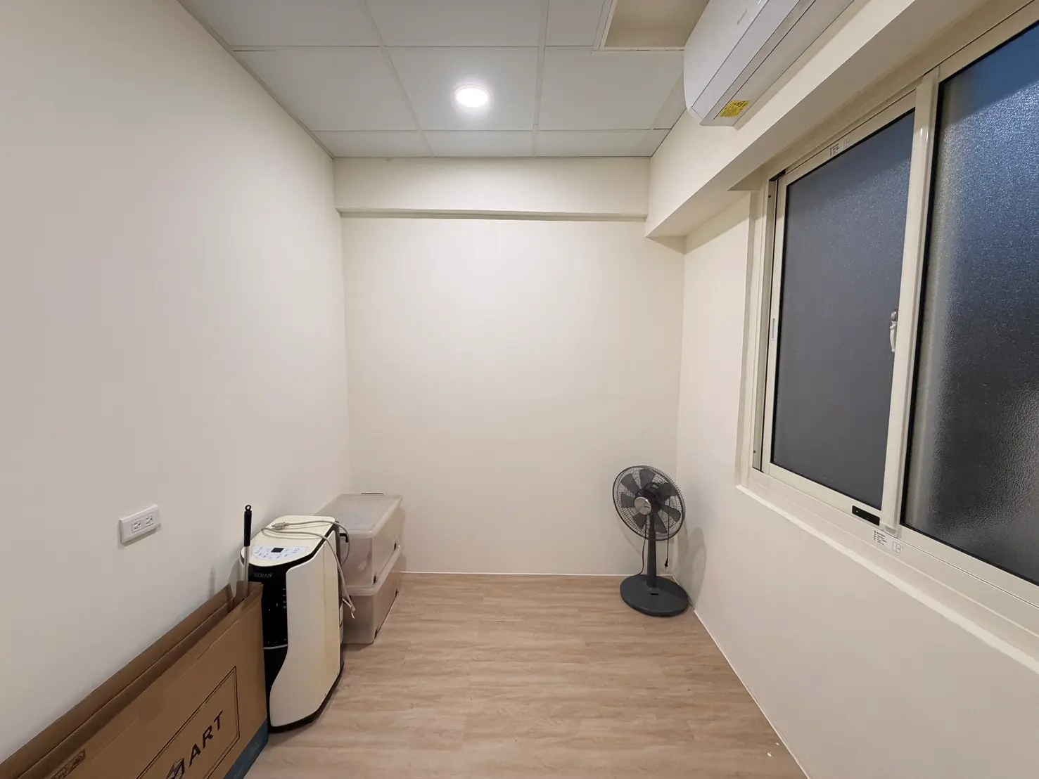 2 bedrooms apartment for rent in Xinyi District, Taipei City | NT$ 38 000 | 16 ping slide 6