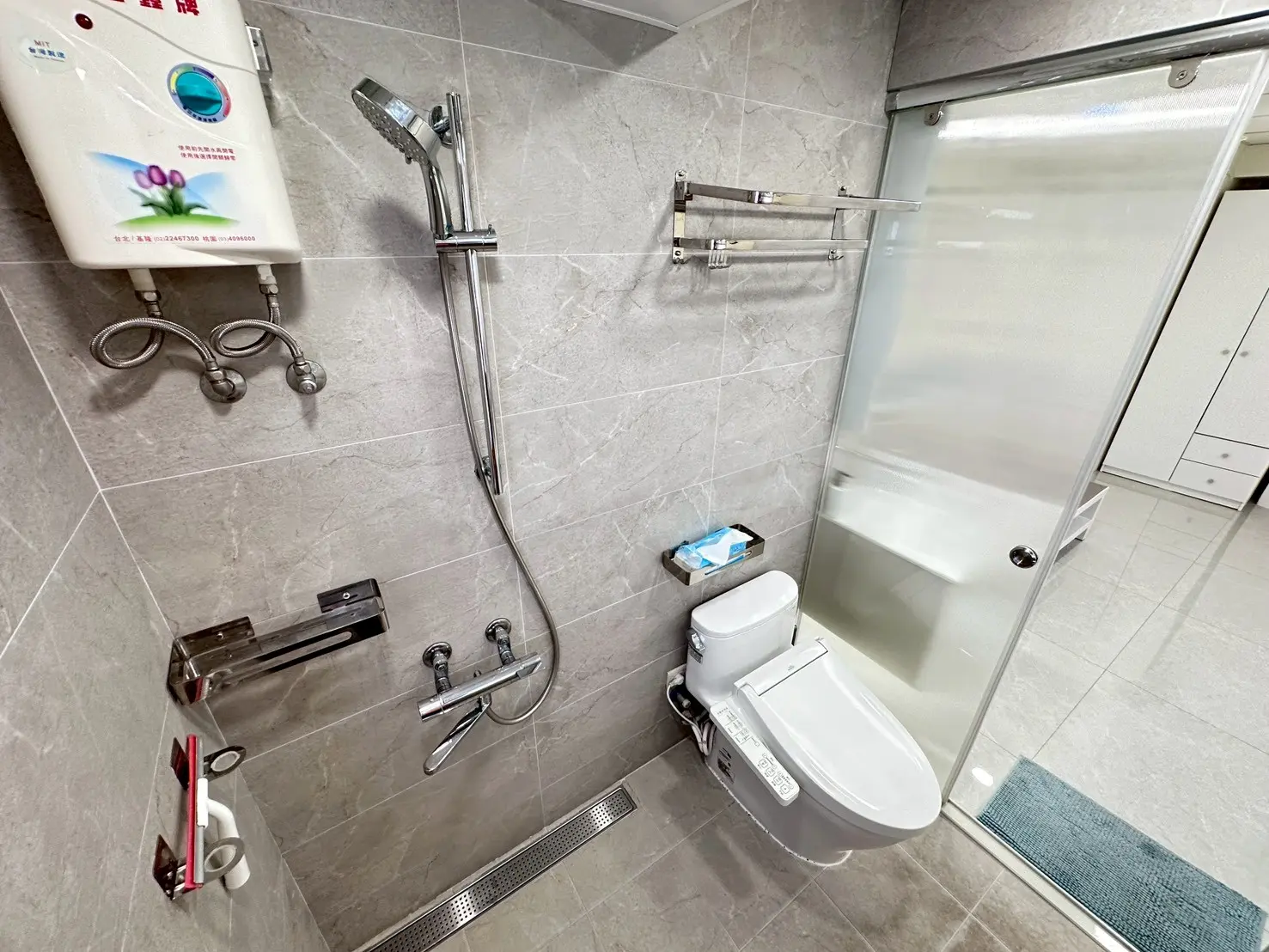 1 room apartment for rent in Daan District, Taipei City | NT$ 28 000 | 12 ping slide 6