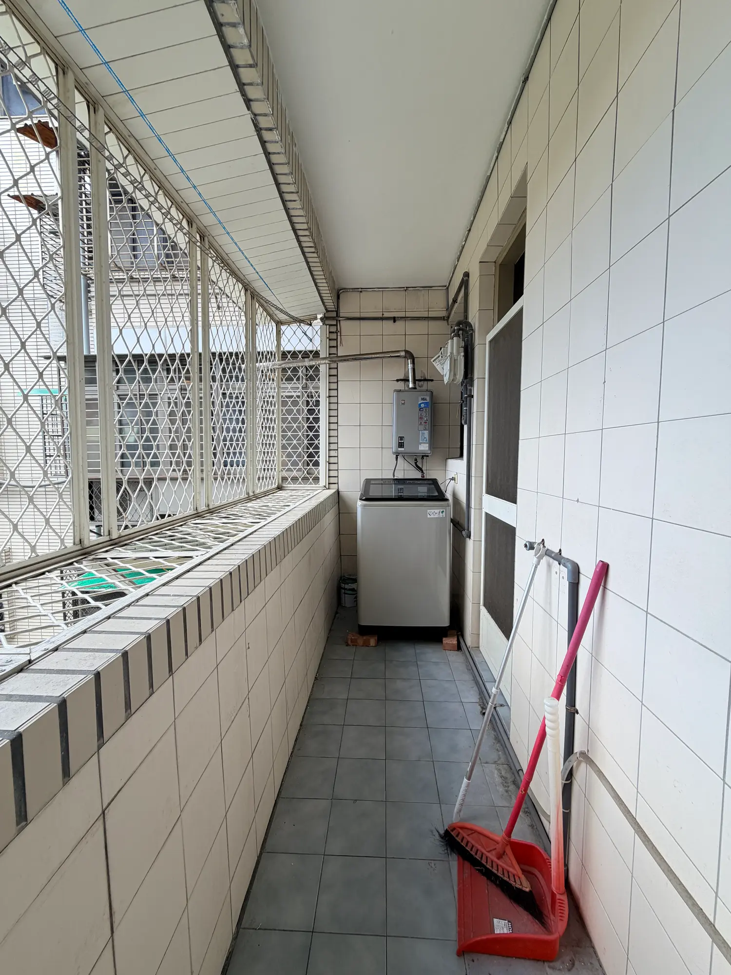 Room for rent in Shilin District, Taipei City | NT$ 18 800 | 7 ping slide 6