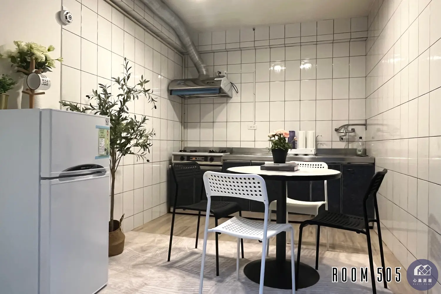 Room for rent in Sanchong District, New Taipei City | NT$ 28 800 | 17 ping slide 2
