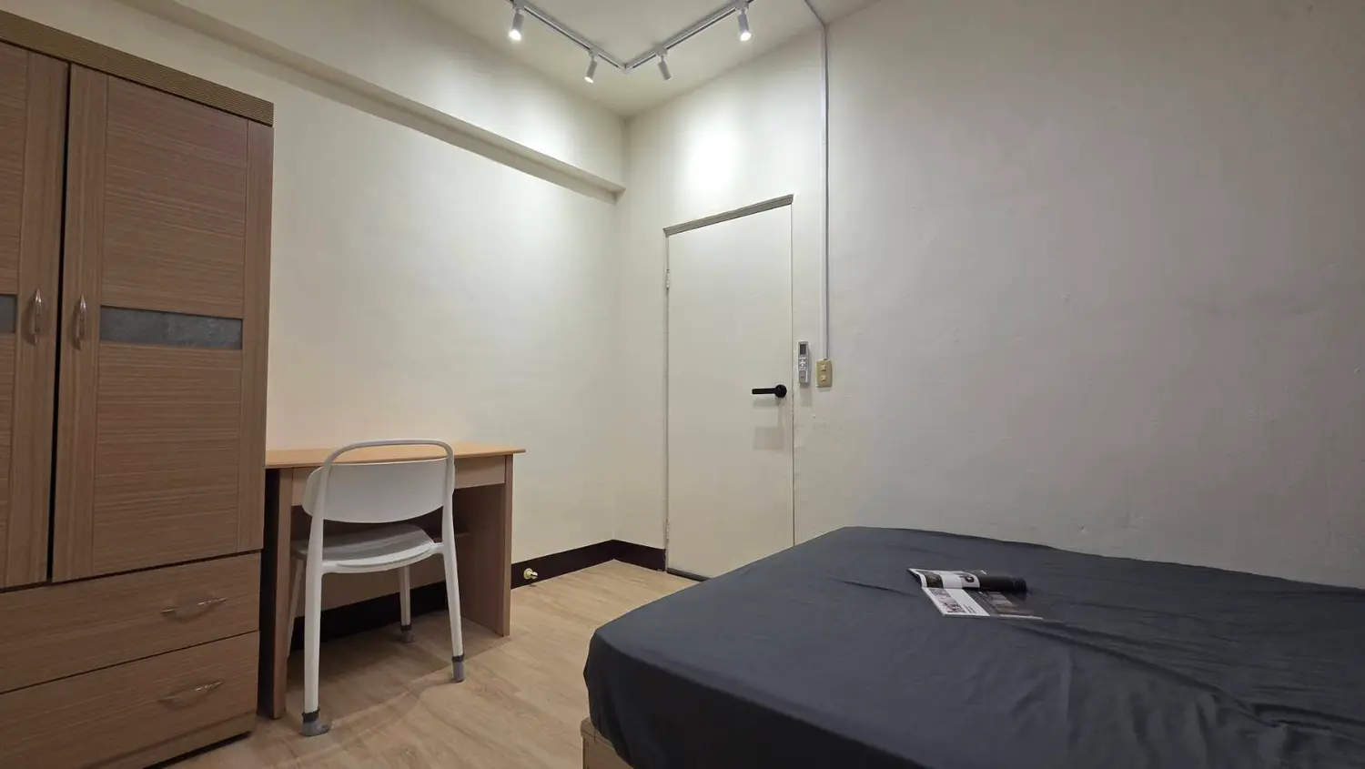 Room for rent in Zhonghe District, New Taipei City | TWD 13 800 | 4 ping slide 3