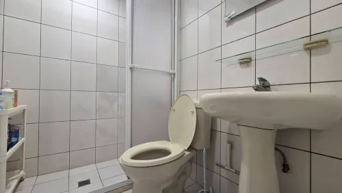 Room for rent TWD 13 800 - Alley 2, Lane 493, Jingping Road - 4 bedrooms