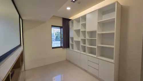 Apartment for rent TWD 74 500 - Shishang Rd - 3 bedrooms