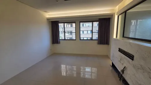 Apartment for rent TWD 74 500 - Shishang Rd - 3 bedrooms