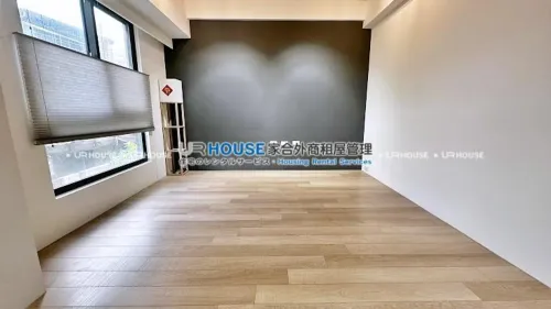 Apartment for rent TWD 62 000 -  - 4 bedrooms