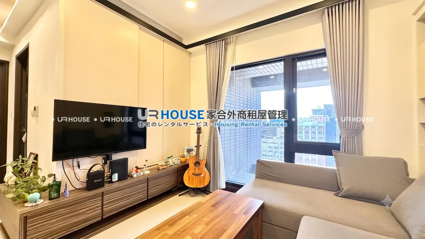 1 room apartment for rent in Zhongshan District, Taipei City | NT$ 52 000 | 17 ping slide 1