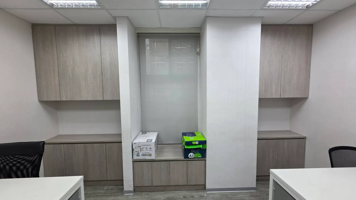 Office for rent in Zhongshan District, Taipei City | NT$ 23 000 | 4 ping slide 0