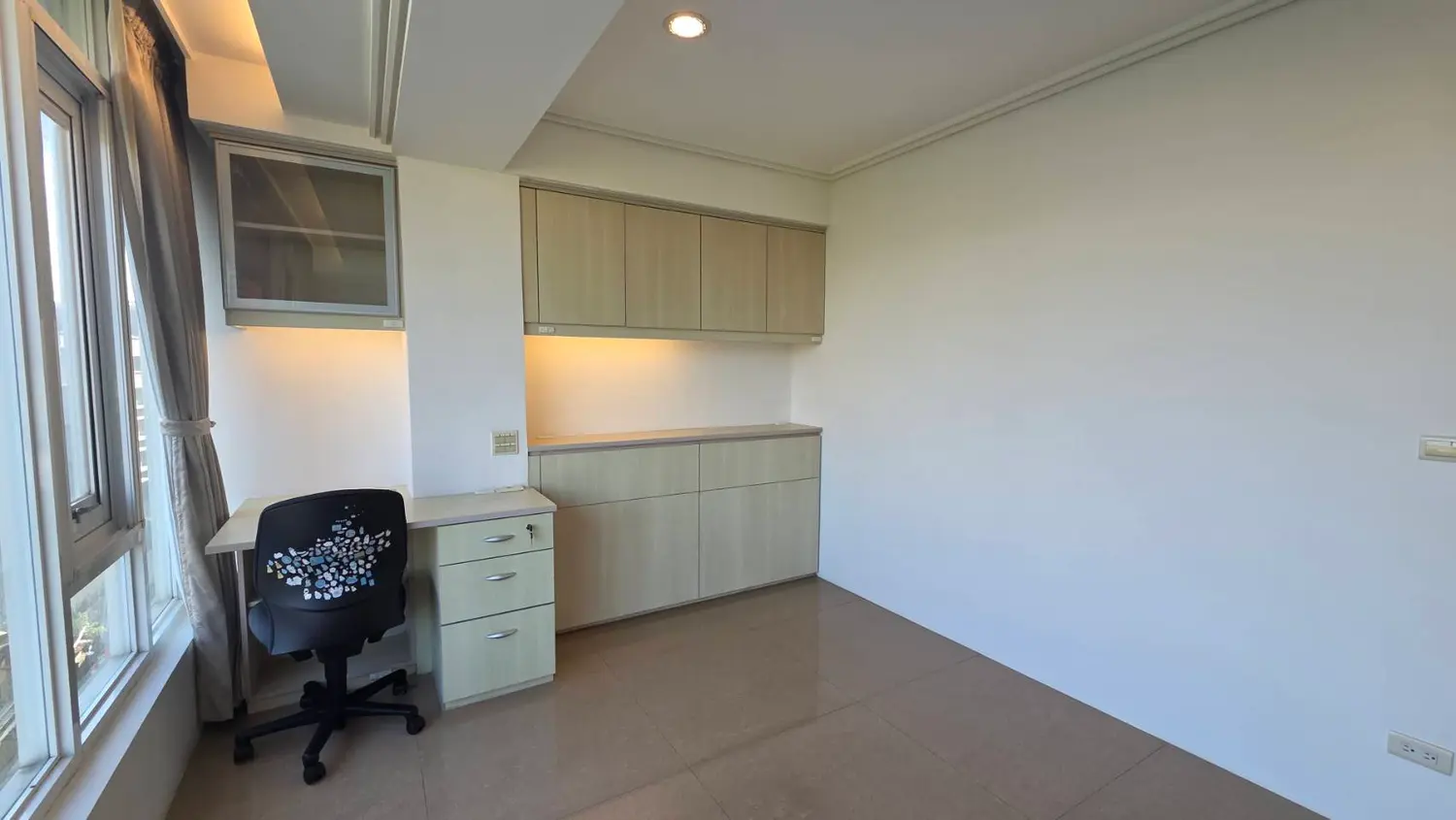 3 bedrooms apartment for rent in Daan District, Taipei City | TWD 89 800 | 42 ping slide 10
