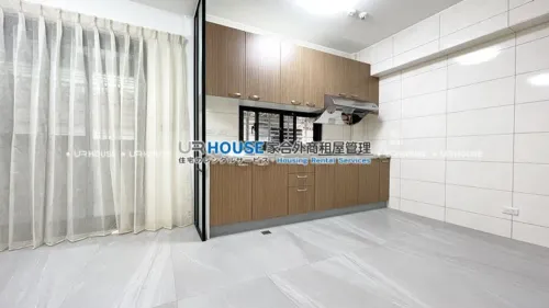 Apartment for rent TWD 68 000 - Lane 805, BeiAn Road - 4 bedrooms