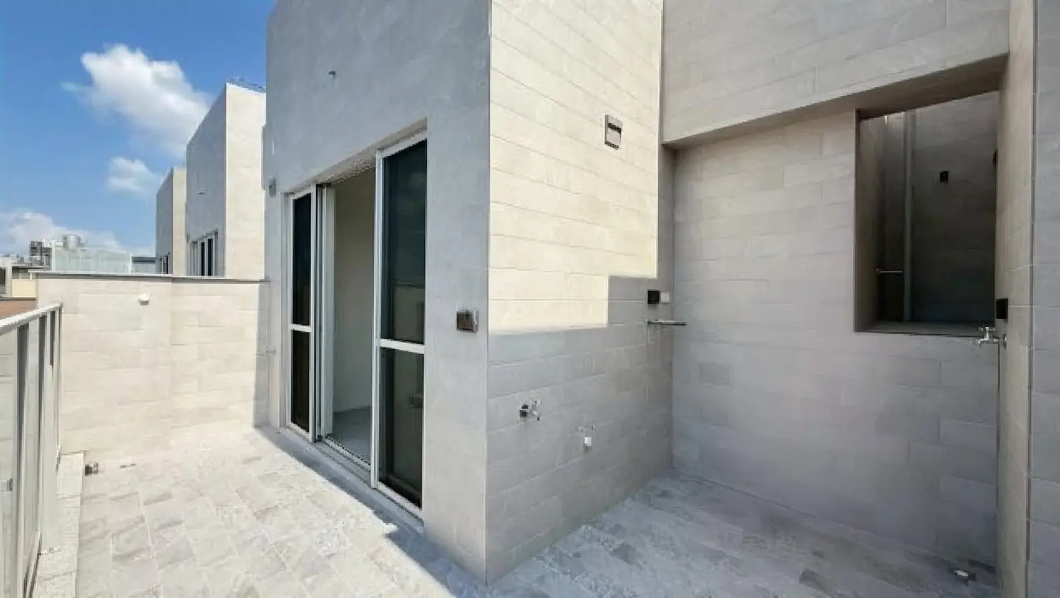 4 bedrooms townhouse for sale in East District, Tainan City | NT$ 38 800 000 | 55 ping slide 9