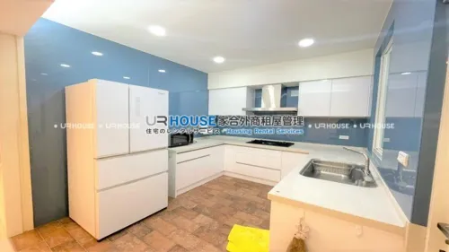 Apartment for rent TWD 66 000 - Alley 63, Lane 14, Section 7, Zhongshan N Rd - 3 bedrooms