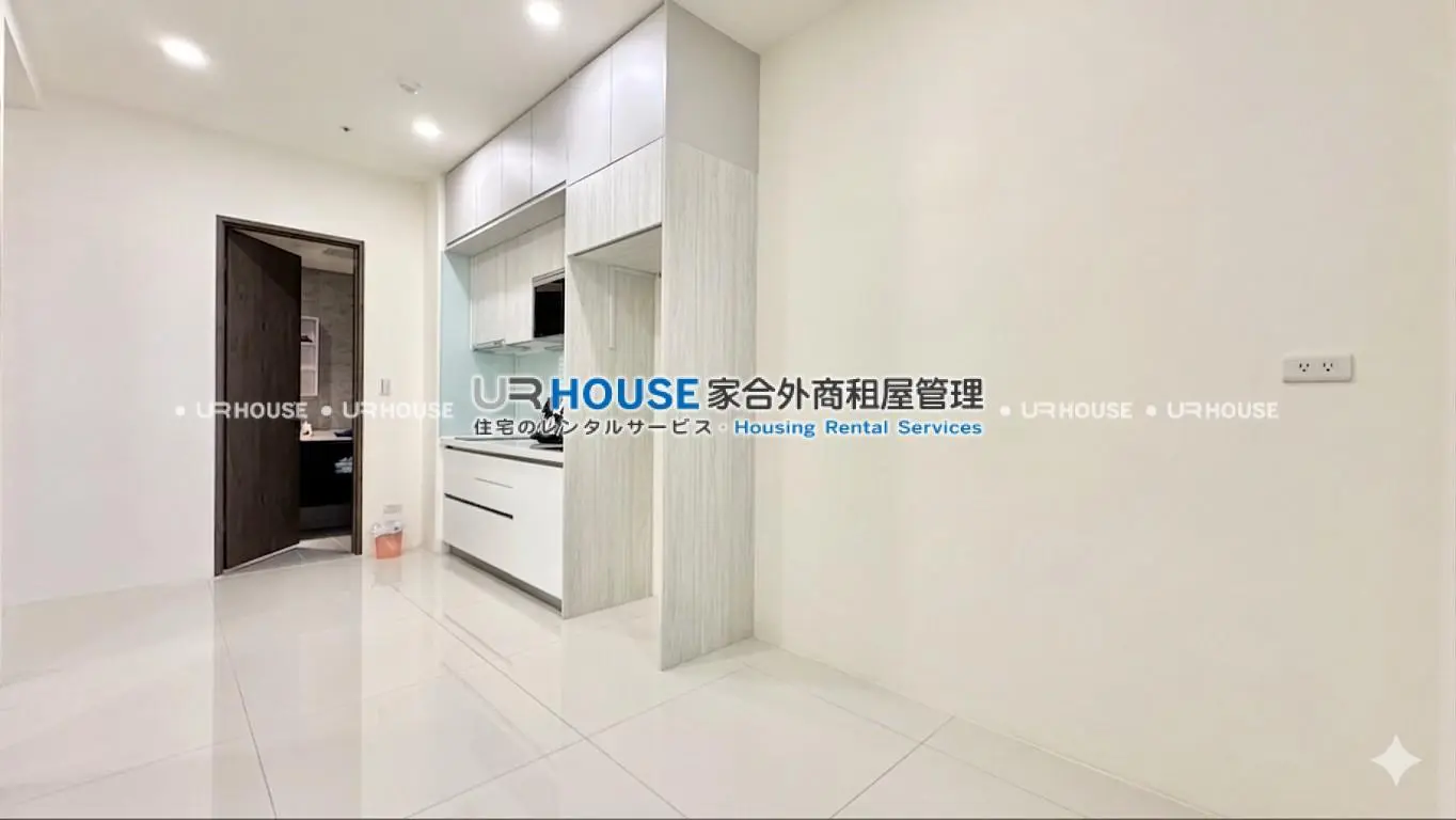 2 bedrooms apartment for rent in Banqiao District, New Taipei City | NT$ 36 000 | 14 ping slide 1