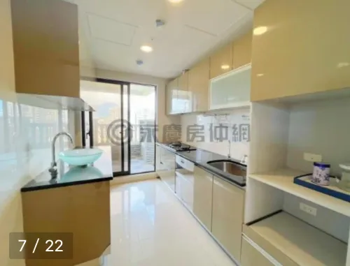 Apartment for sale NT$ 19 600 000 - Section 1, Shalun Road - 3 bedrooms