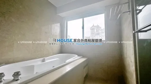 Apartment for rent TWD 86 000 -  - 3 bedrooms