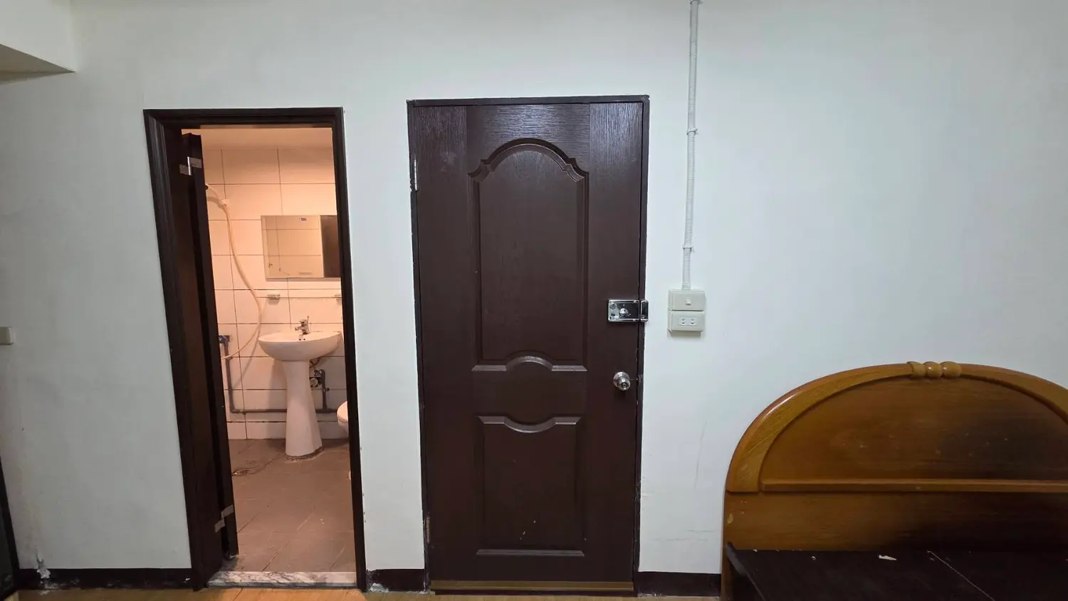 Room for rent in Taipei City, Shilin District | NT$ 11 800 | 4 ping slide 2