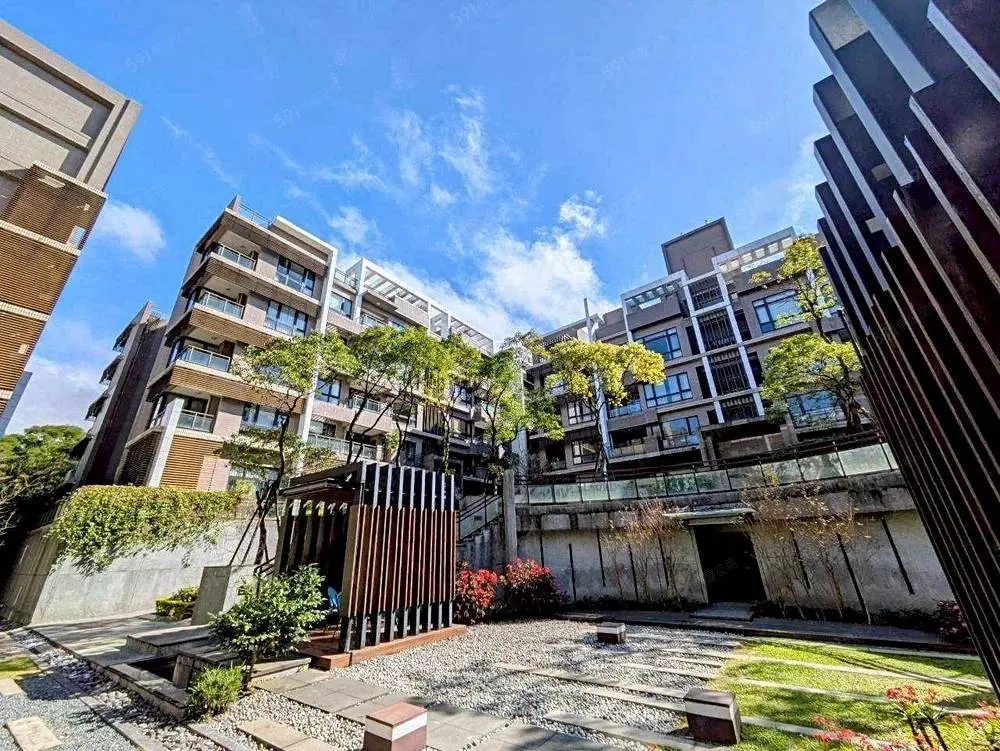 3 bedrooms apartment for rent in Shilin District, Taipei City | NT$ 92 000 | 40 ping slide 9