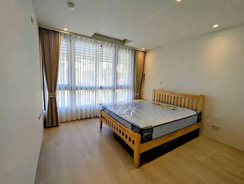 Apartment for rent NT$ 92 000 - Jingshan Rd - 3 bedrooms