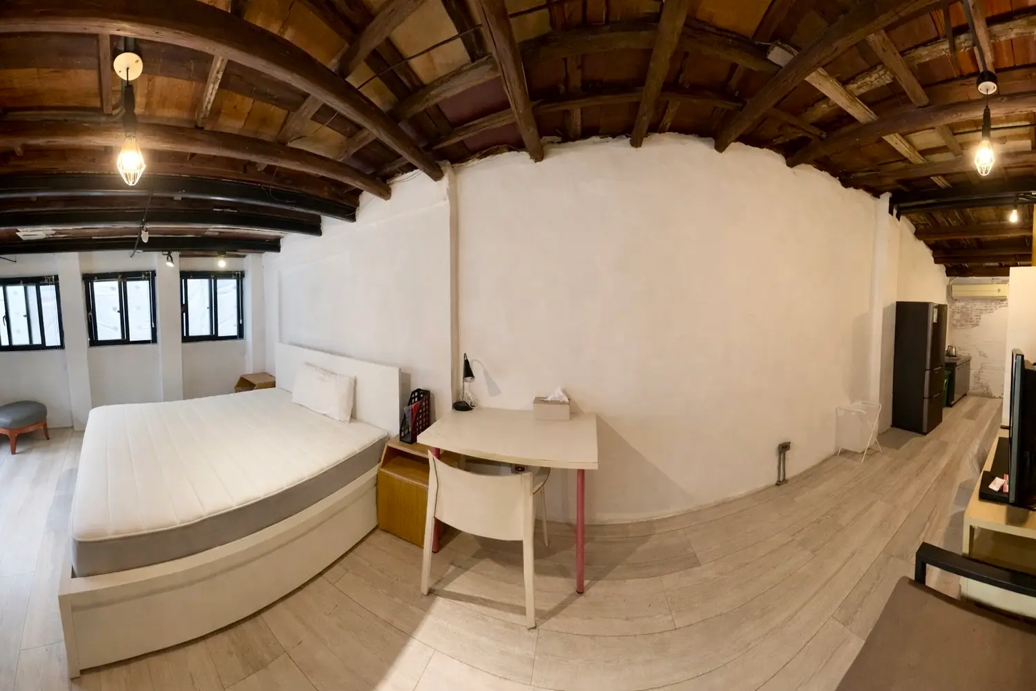 Room for rent in Xinyi District, Taipei City | NT$ 21 000 | 14 ping slide 3