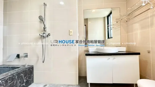 3 bedrooms apartment for rent in Shilin District, Taipei City | NT$ 100 000 | 44 ping slide 15