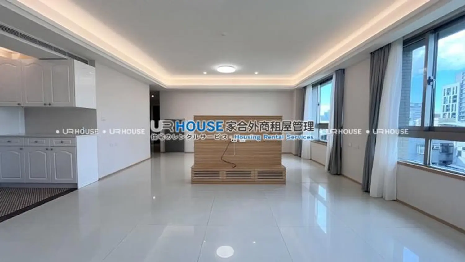 4 bedrooms apartment for rent TWD 110 000 - 42 ping - Shilin District,Taipei City slide 1