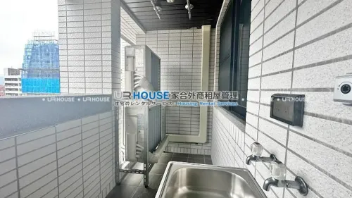 Apartment for rent TWD 70 000 -  - 3 bedrooms