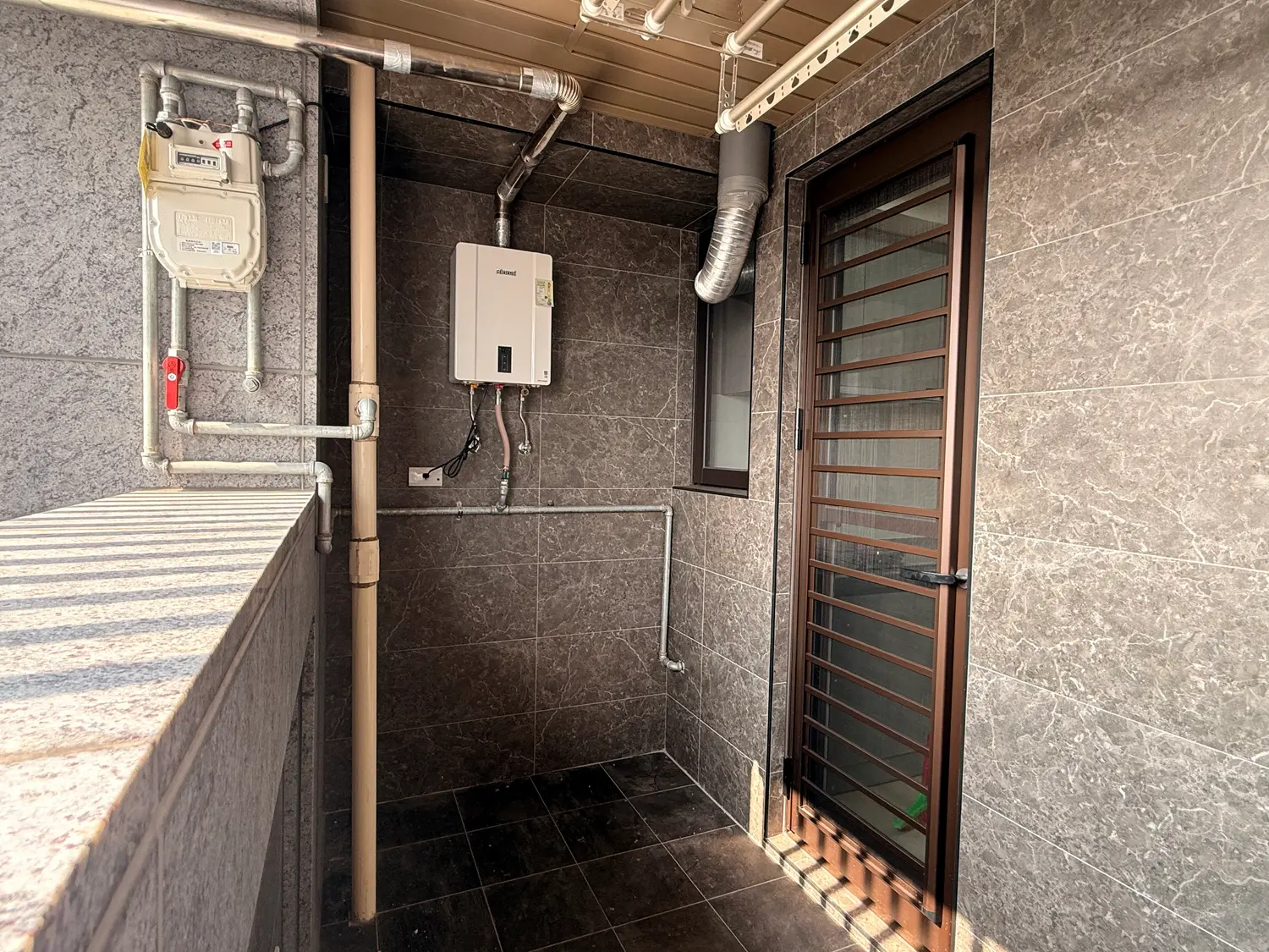 2 bedrooms apartment for rent in Sanchong District, New Taipei City | NT$ 35 800 | 24 ping slide 6