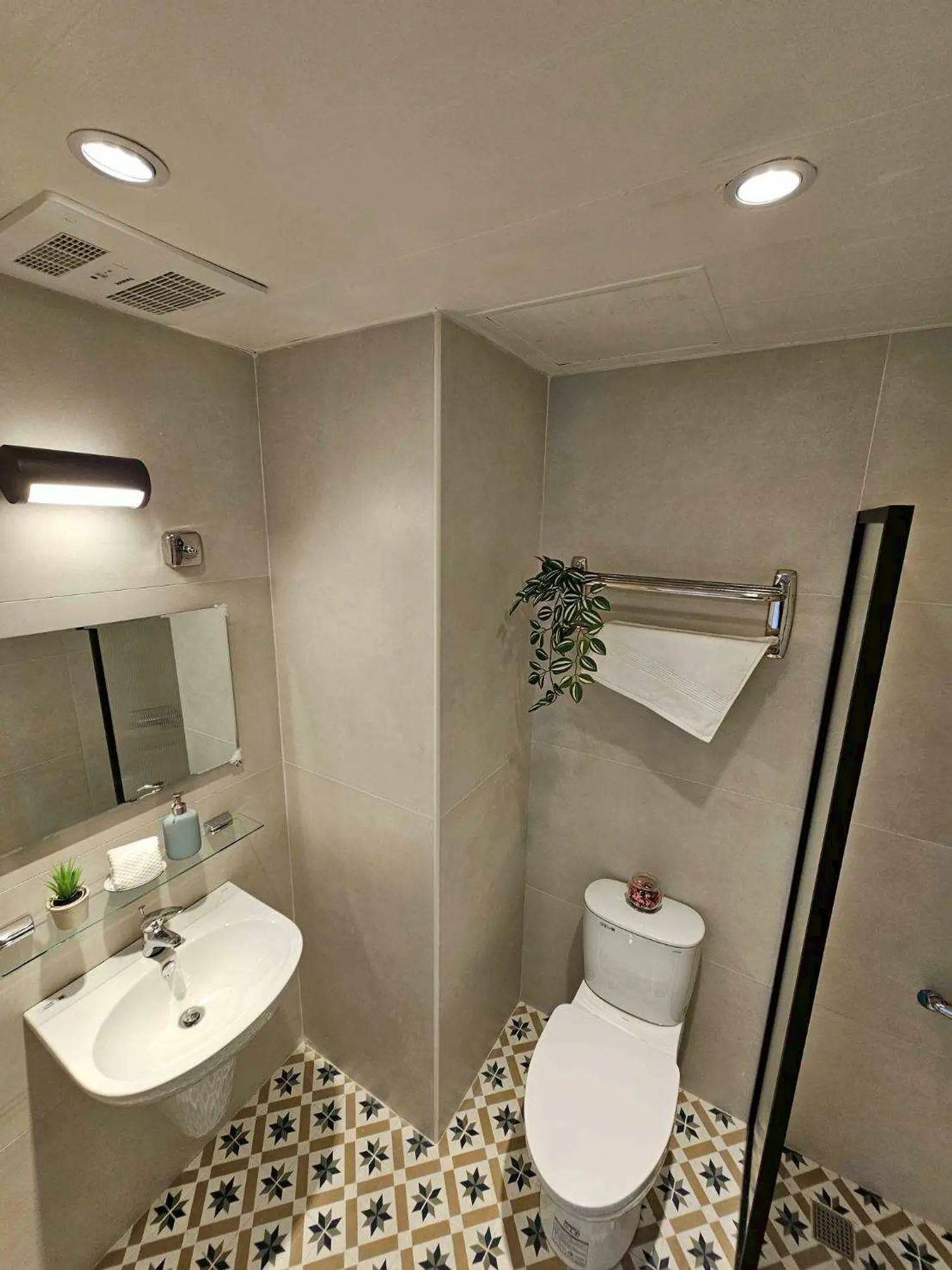 Studio apartment for rent TWD 27 000 - 10 ping - Xindian District,New Taipei City slide 7