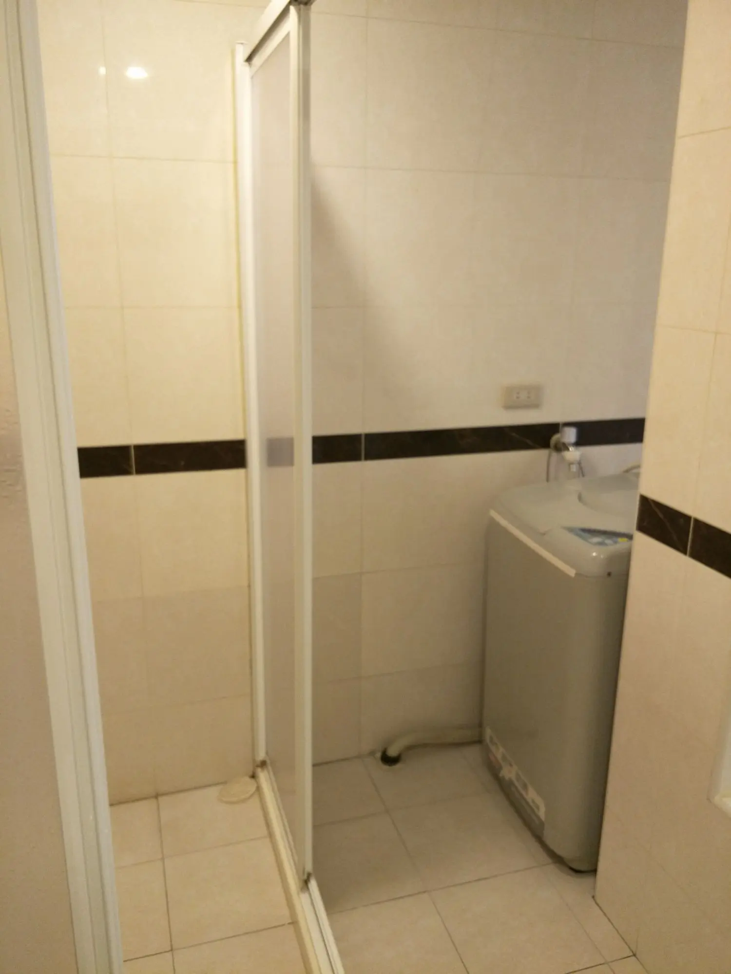Room for rent in Wenshan District, Taipei City | TWD 13 000 | 10 ping slide 5