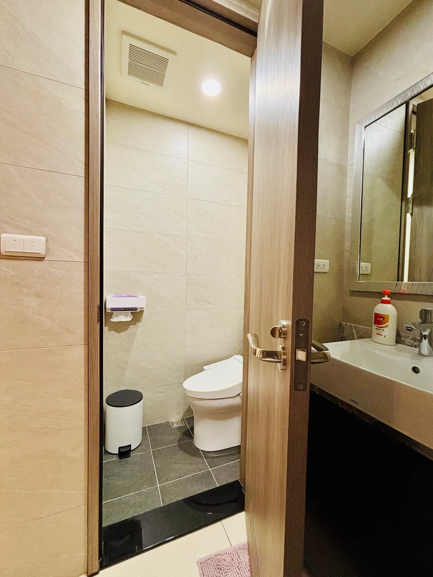 2 bedrooms apartment for rent in Beitou District, Taipei City | NT$ 59 000 | 17 ping slide 7