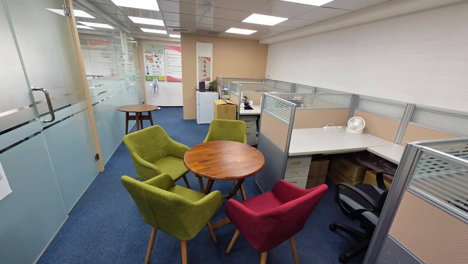 Office for rent in Songshan District, Taipei City | NT$ 52 000 | 18 ping slide 3