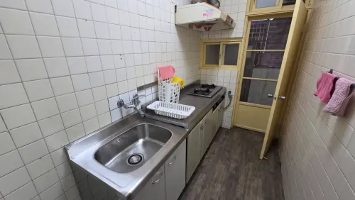 Office for rent in Xinyi District, Taipei City | NT$ 43 000 | 37 ping slide 12
