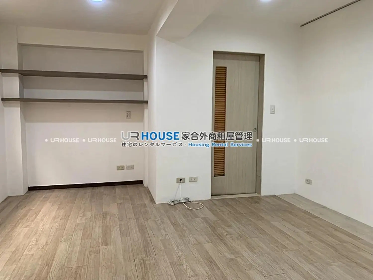 獨立套房 公寓 出租 TWD 27 000 - 8 坪 - 松山區, 台北市 slide 1