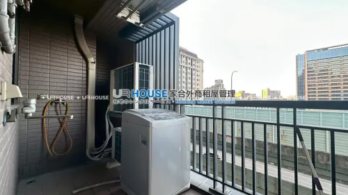 公寓 出租 TWD 69 000 - 新北大道三段 - 3 房