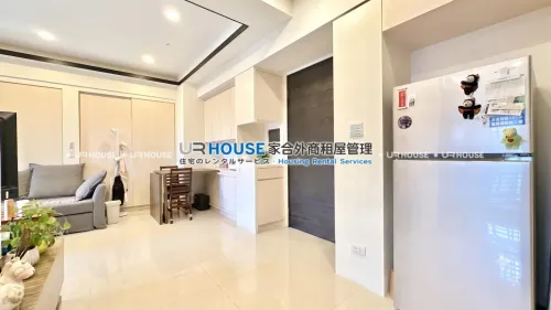 1 room apartment for rent in Zhongshan District, Taipei City | NT$ 52 000 | 17 ping slide 2