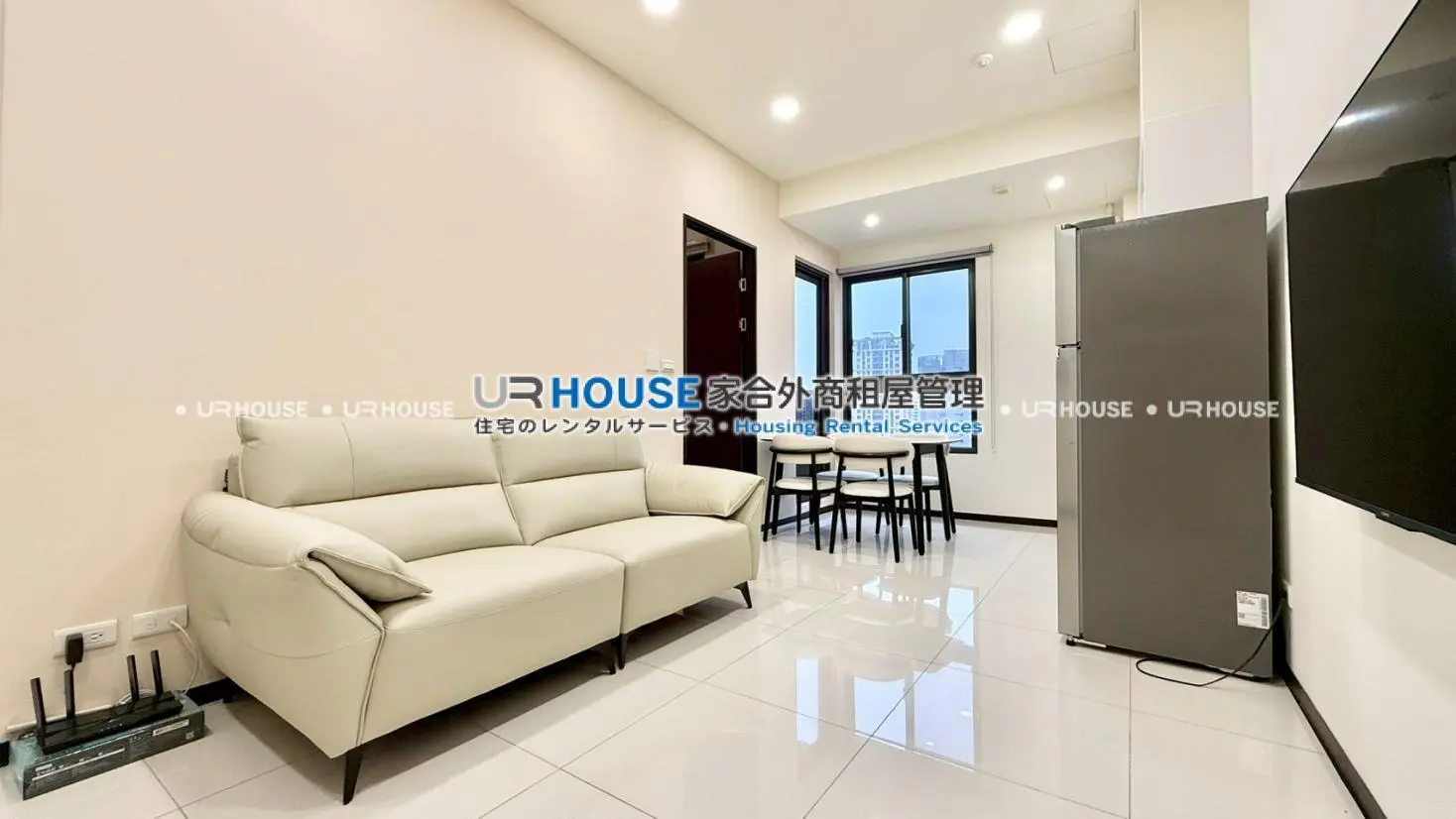 2 bedrooms apartment for rent in Banqiao District, New Taipei City | NT$ 47 000 | 16 ping slide 0