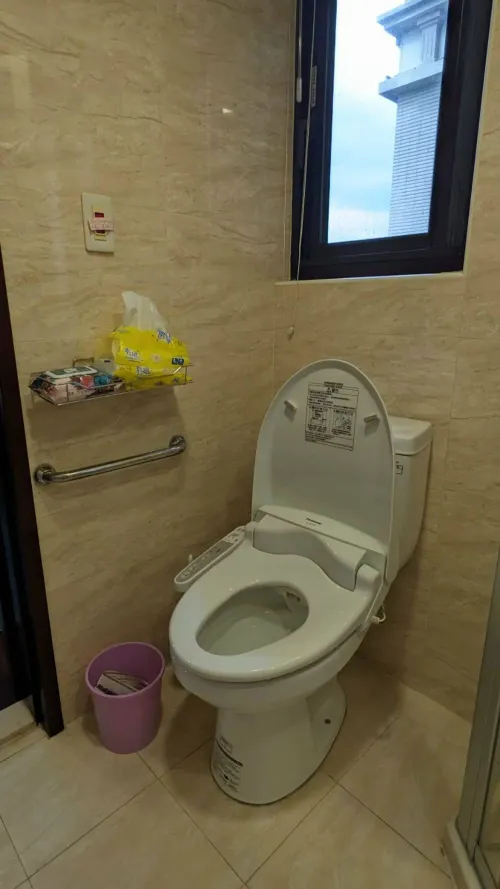 Apartment for rent TWD 52 000 - Jiantan Rd - 2 bedrooms