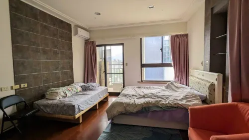 Apartment for rent TWD 52 000 - Jiantan Rd - 2 bedrooms