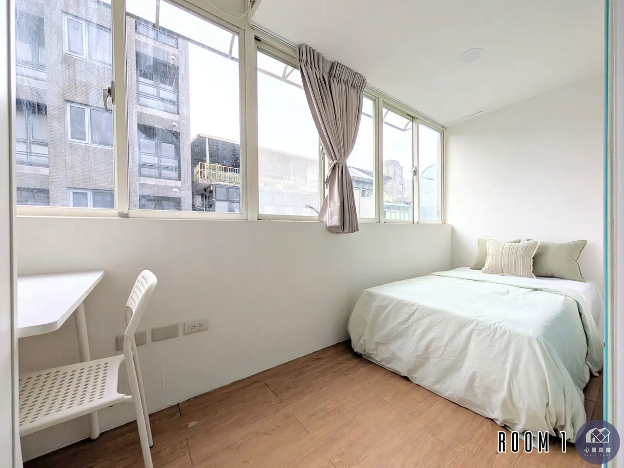 1 room apartment for rent in Zhongzheng District, Taipei City | NT$ 13 800 | 3 ping slide 4