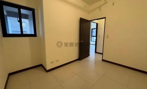 3 bedrooms apartment for sale in Tamsui District, New Taipei City | NT$ 25 200 000 | 29 ping slide 2