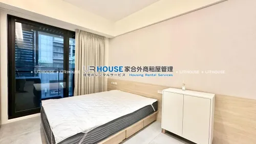 1 room apartment for rent in Zhongshan District, Taipei City | NT$ 47 000 | 9 ping slide 3