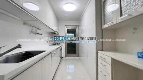 Apartment for rent TWD 110 000 - Alley 7, Lane 290, Section 6, Zhongshan N Rd - 4 bedrooms