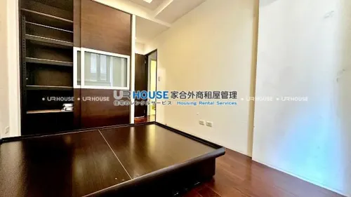 Apartment for rent TWD 80 000 -  - 4 bedrooms