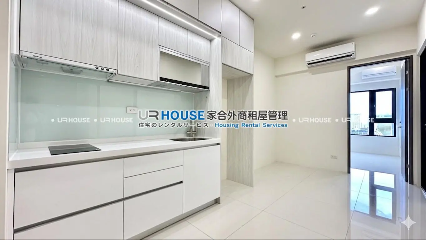 2 bedrooms apartment for rent in Banqiao District, New Taipei City | NT$ 36 000 | 14 ping slide 0
