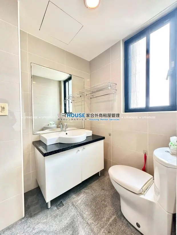 3 bedrooms apartment for rent in Shilin District, Taipei City | NT$ 100 000 | 44 ping slide 16