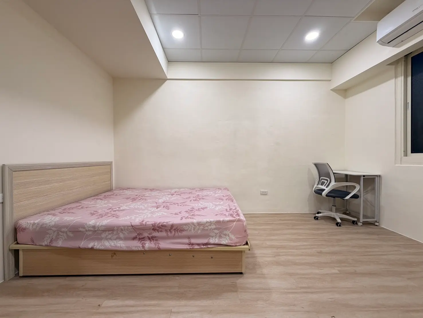 2 bedrooms apartment for rent in Xinyi District, Taipei City | NT$ 38 000 | 16 ping slide 8