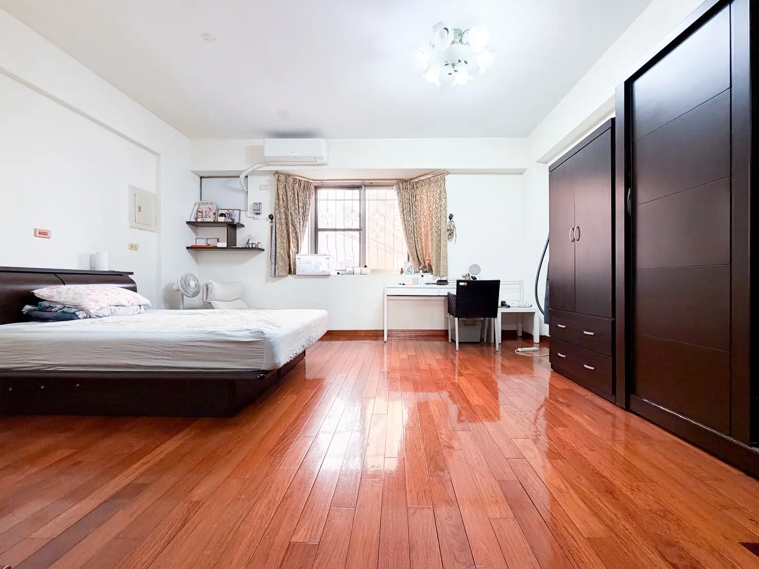 5 bedrooms townhouse for sale in Sanmin District, Kaohsiung City | NT$ 15 980 000 | 72 ping slide 13